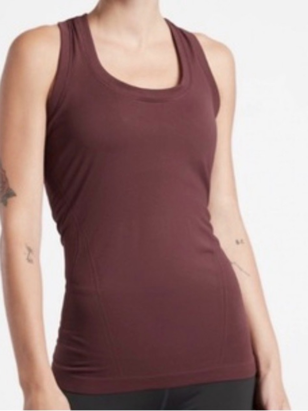 Athleta Momentum Burgundy Racerback Tank Seamless Activewear Women’s M